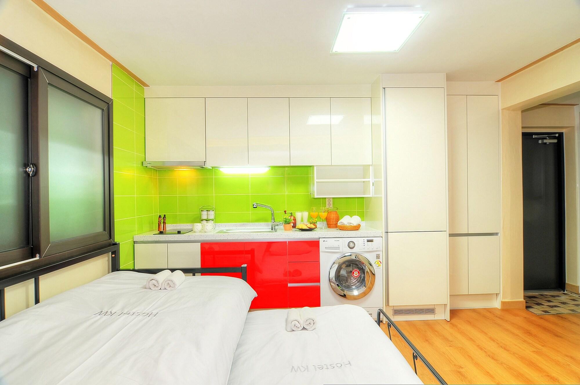 Hostel Kw Sinsa Seoul Ngoại thất bức ảnh