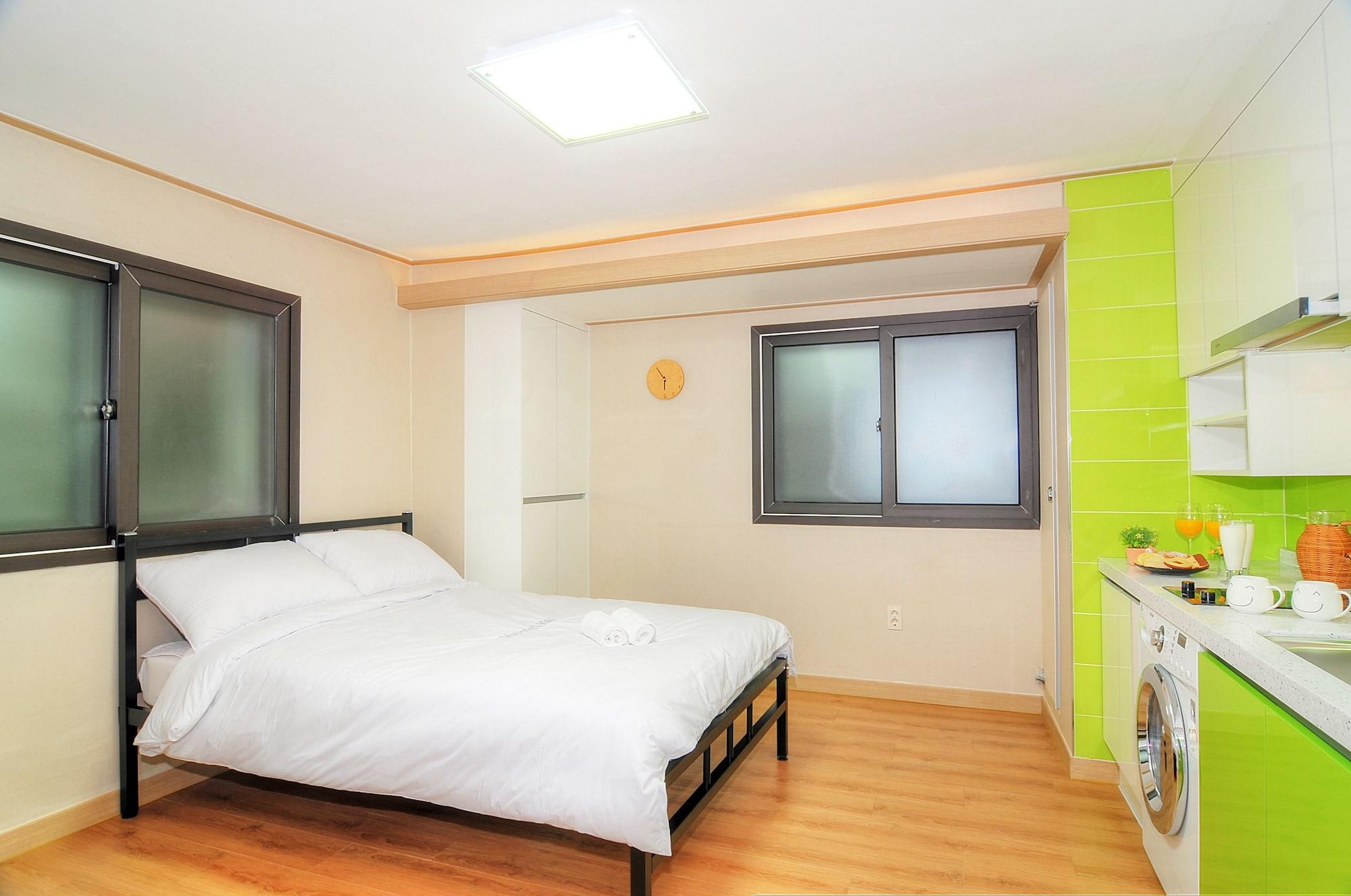 Hostel Kw Sinsa Seoul Ngoại thất bức ảnh