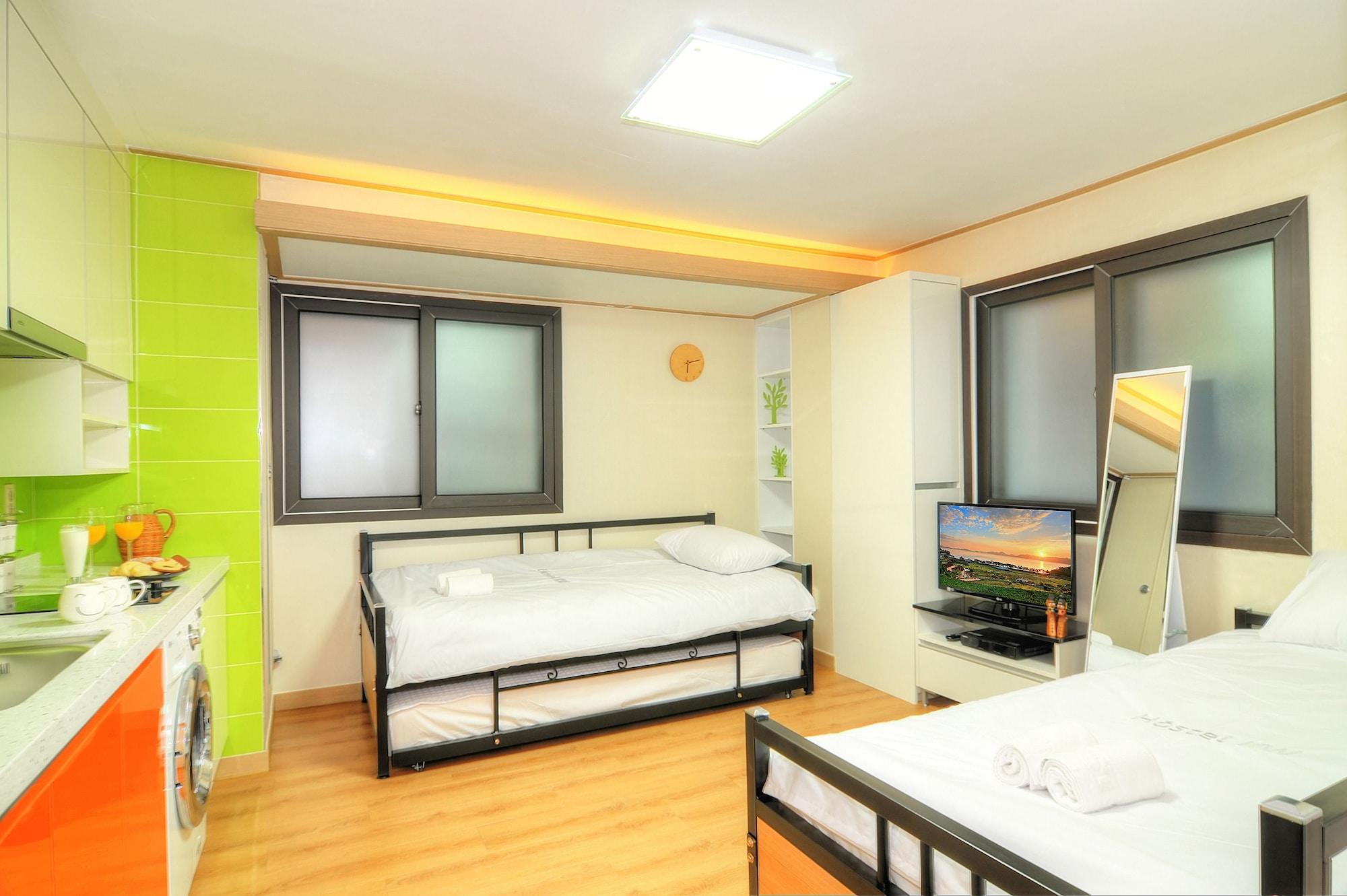 Hostel Kw Sinsa Seoul Ngoại thất bức ảnh
